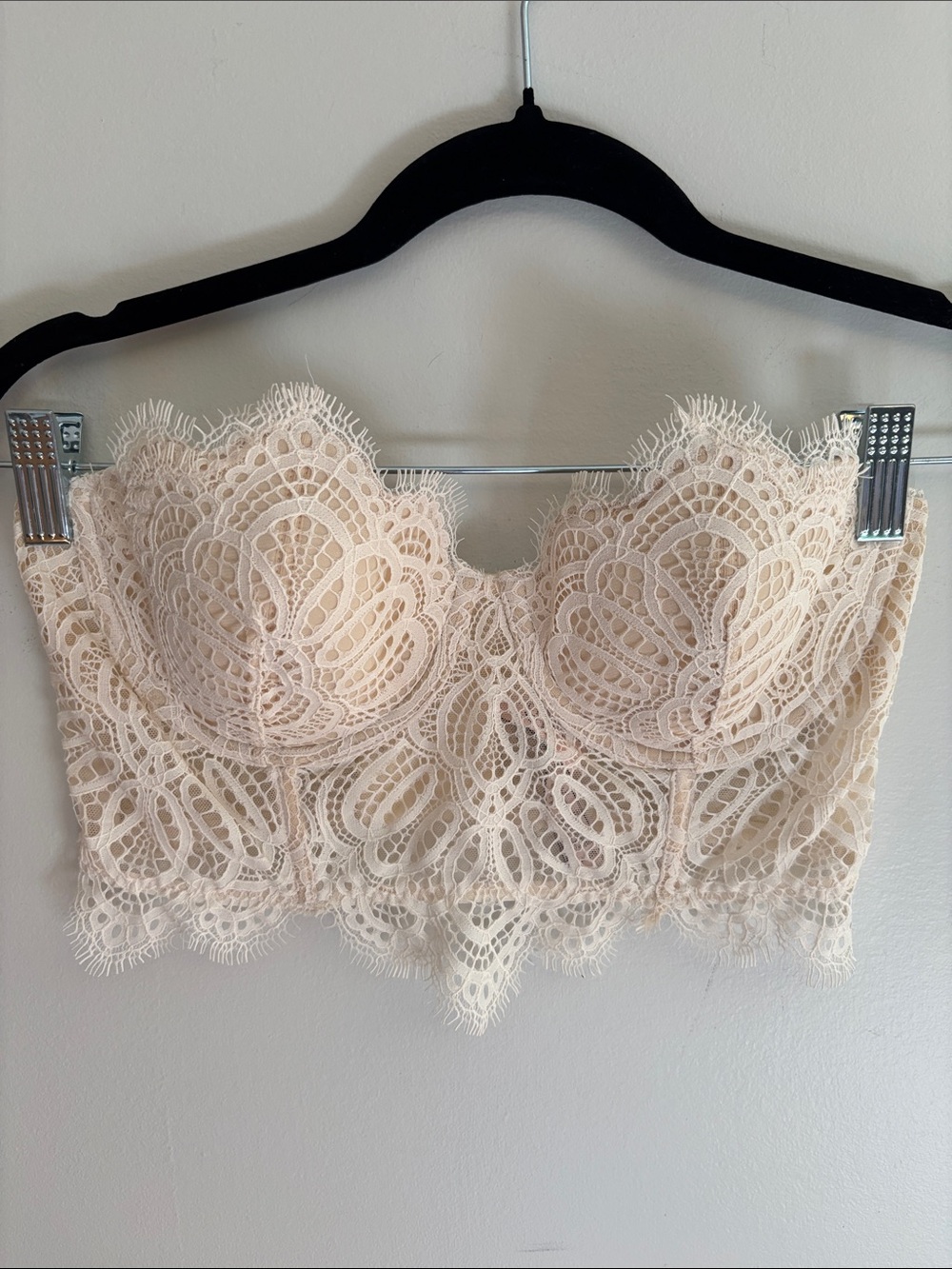Victoria’s Secret Lace Strapless Bustier Bralette - Angel collection